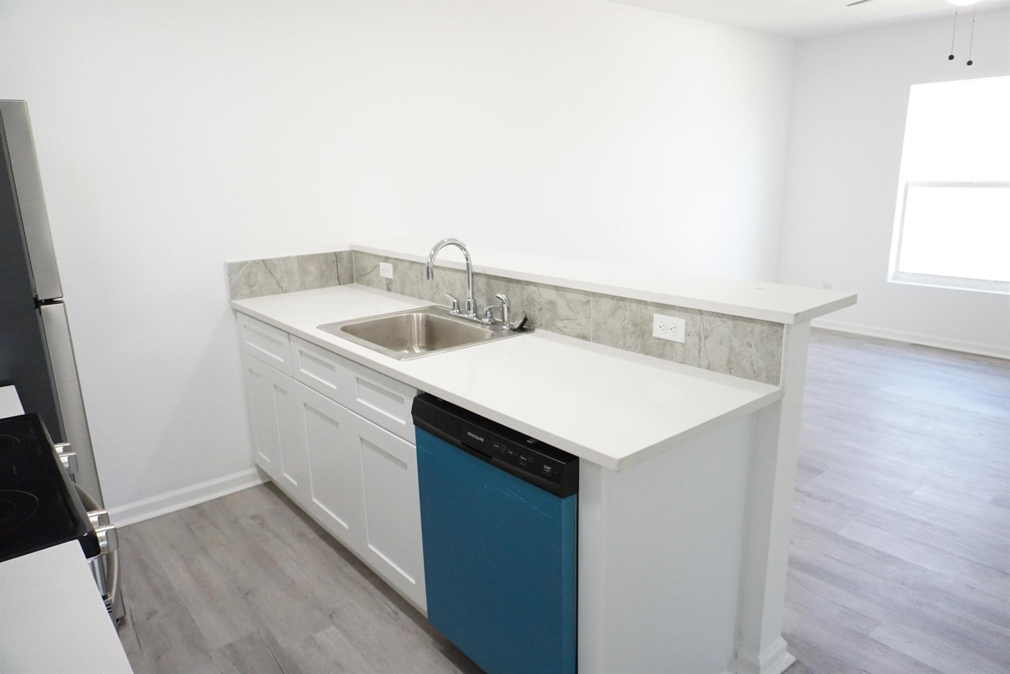 LAURAVILLE AMNDED PL - Residential Lease