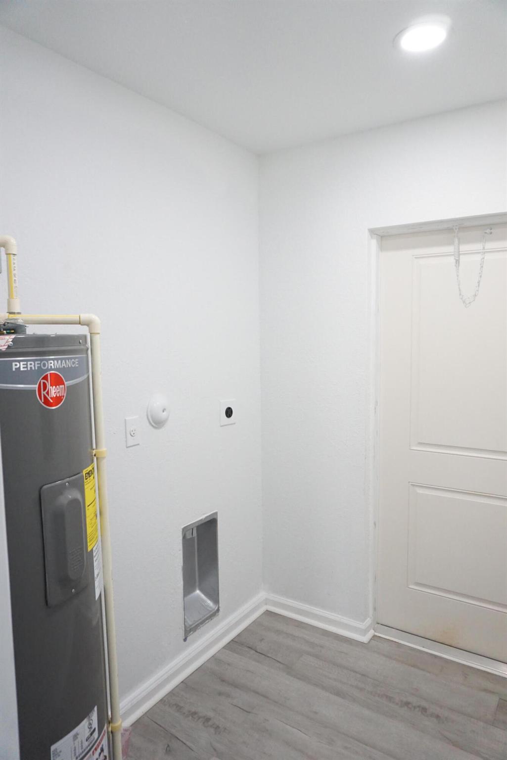 LAURAVILLE AMNDED PL - Residential Lease