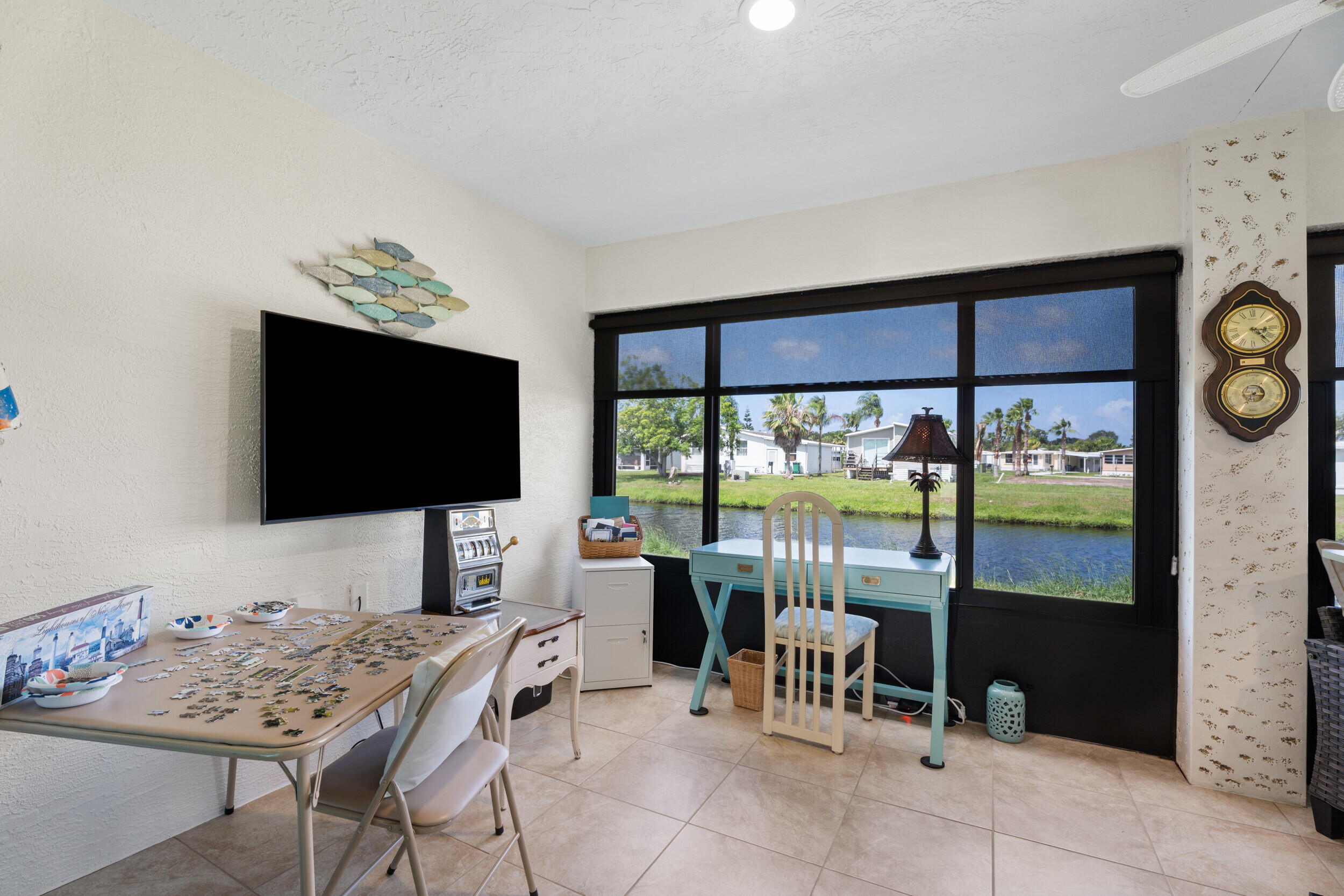 SPANISH LAKES ONE LEASEHOLD ESTATES - Residential