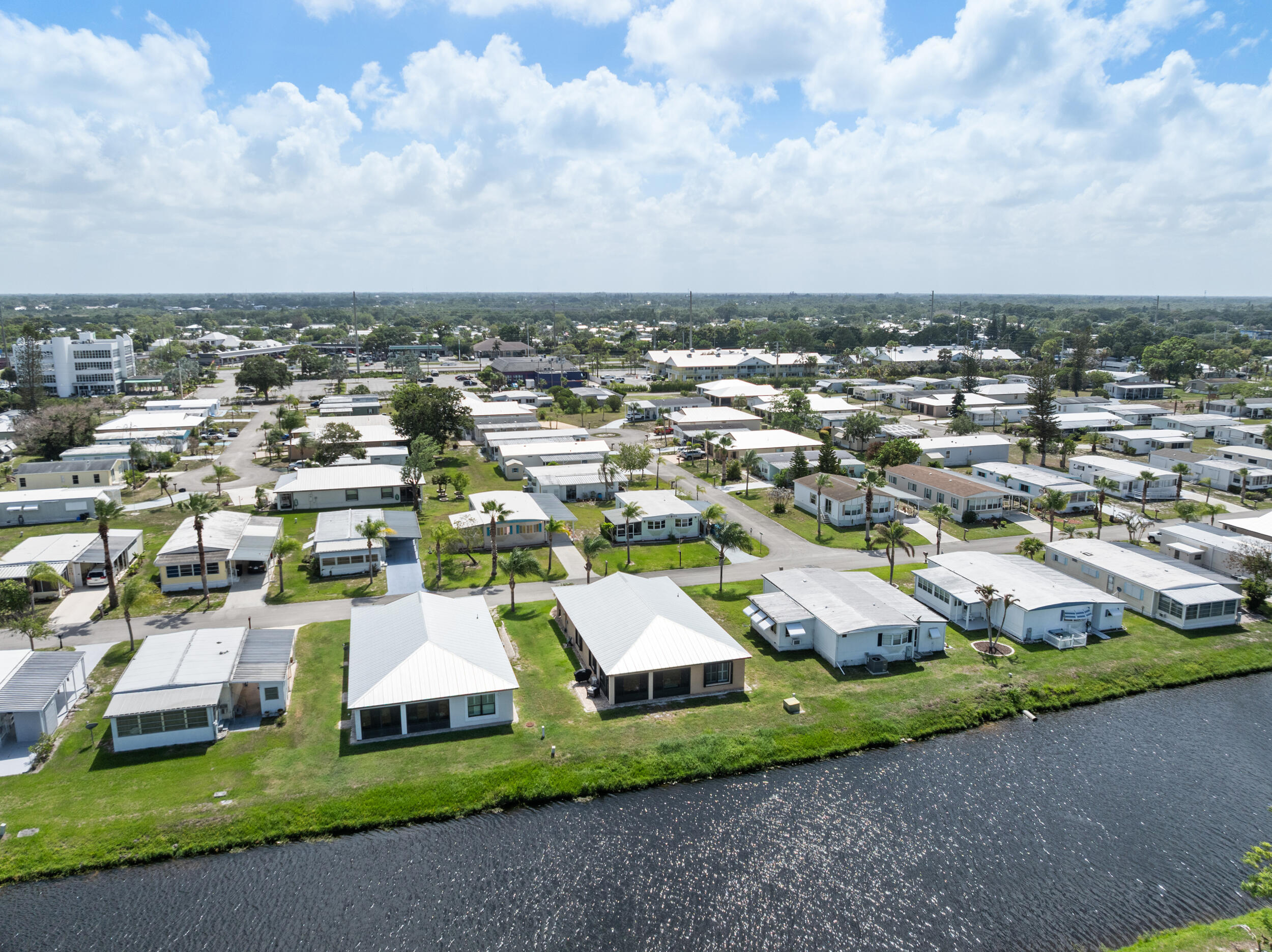 SPANISH LAKES ONE LEASEHOLD ESTATES - Residential