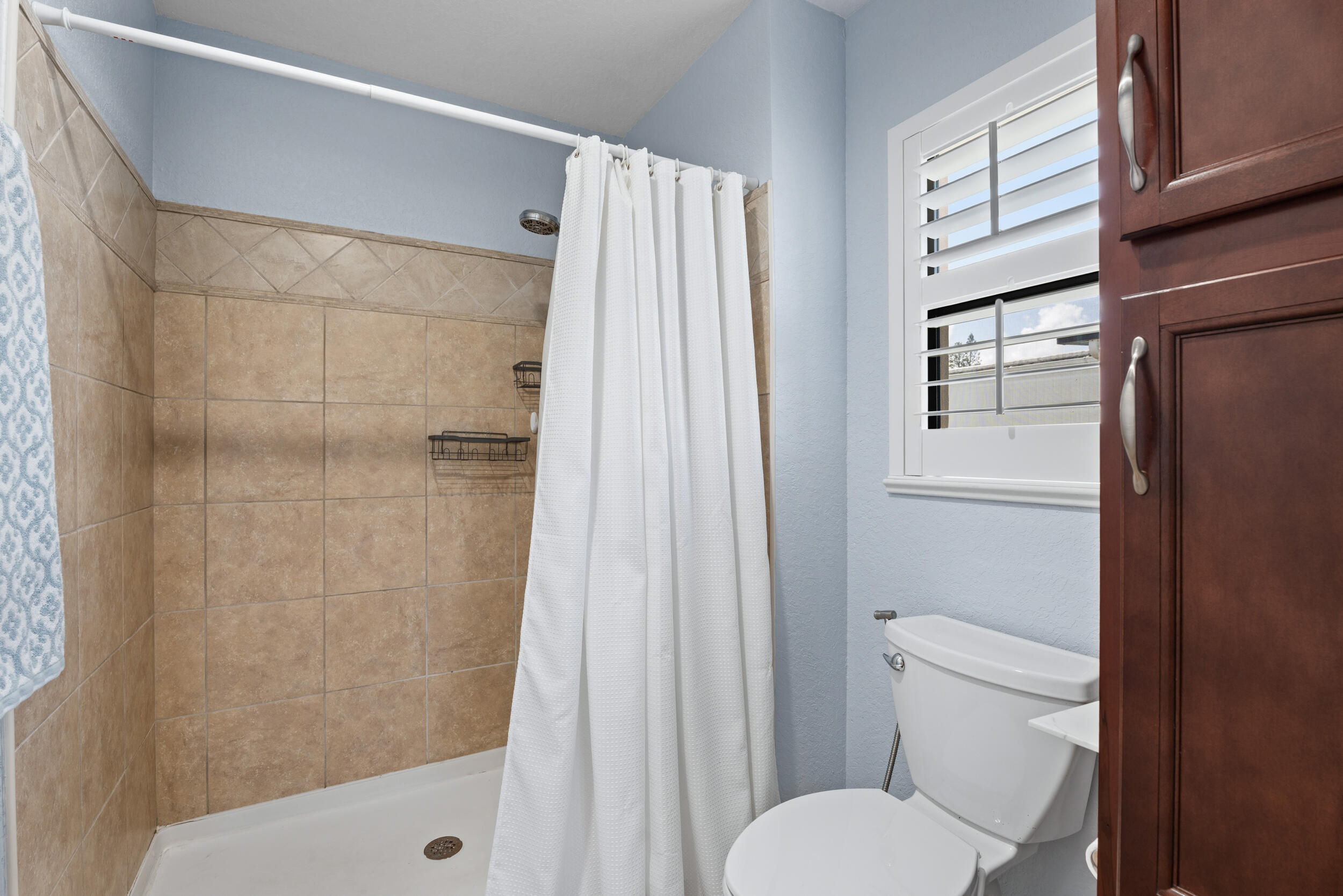 SPANISH LAKES ONE LEASEHOLD ESTATES - Residential