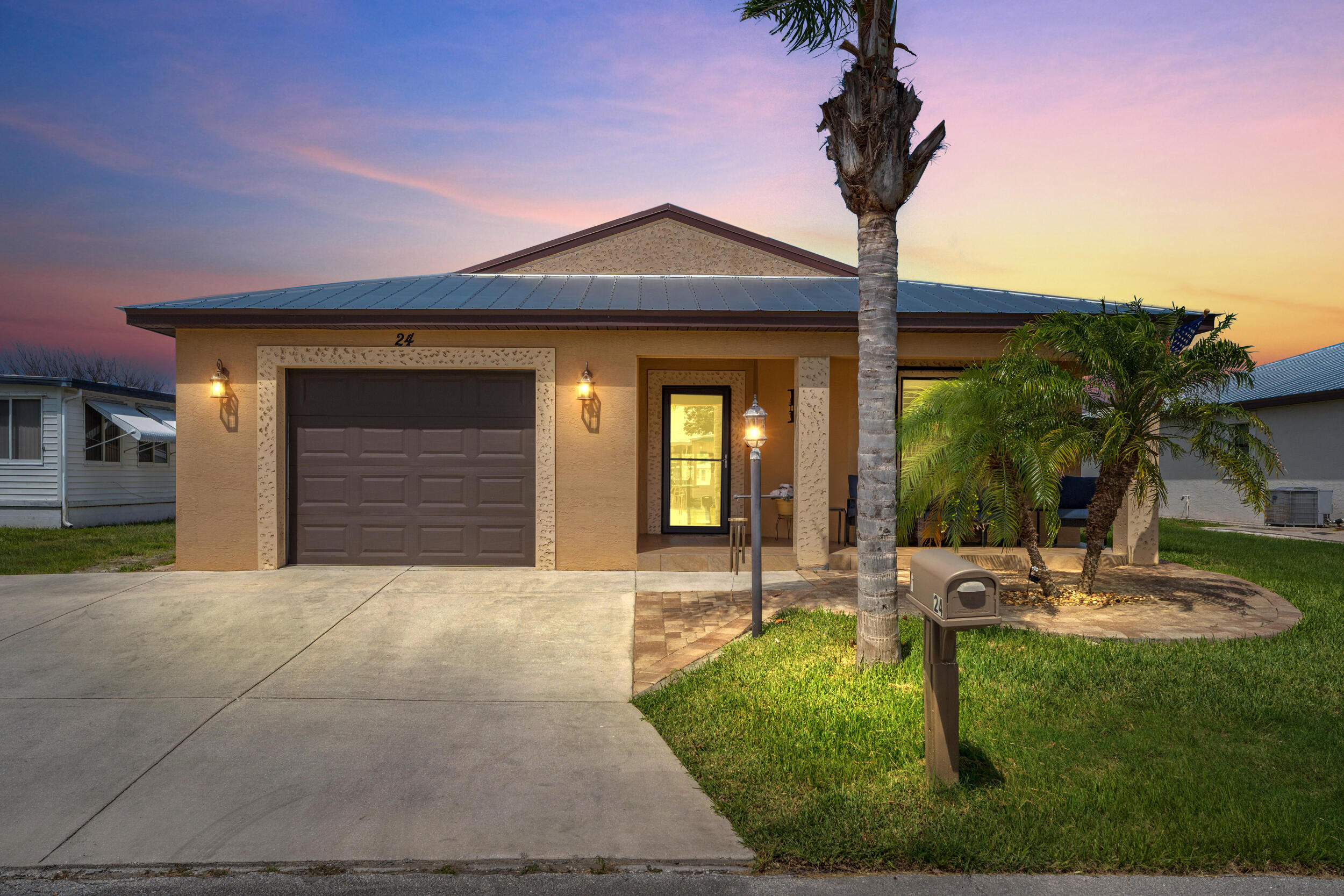 SPANISH LAKES ONE LEASEHOLD ESTATES - Residential