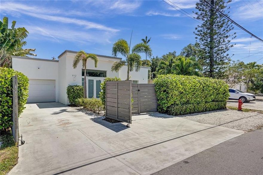 East Ft Lauderdale Victoria Park Tropical Pool Single Story Luxury Home (not a Townhouse) Built 2019 barely lived in. No HOA. Fenced and Gated for Privacy. Bring your Boat and Toys. Spacious 3beds 3baths with gourmet Kitchen, 1/car garage. Custom features throughout entire home. NO STAIRS. Paradise Tiki poolside kitchen and grill. Location Location Location! East of US1 and South of Sunrise blvd. Walk or Bike to the Beach, Galleria Mall, Tennis Center, George English Boat ramp Shopping, restaurants all just a few blocks away.  Please have pre approval ready prior to your showing request. Listing agent is a Native Floridian and Avid Boater Available to Show you This Hidden Gem. Great Investment Airbnb possible.