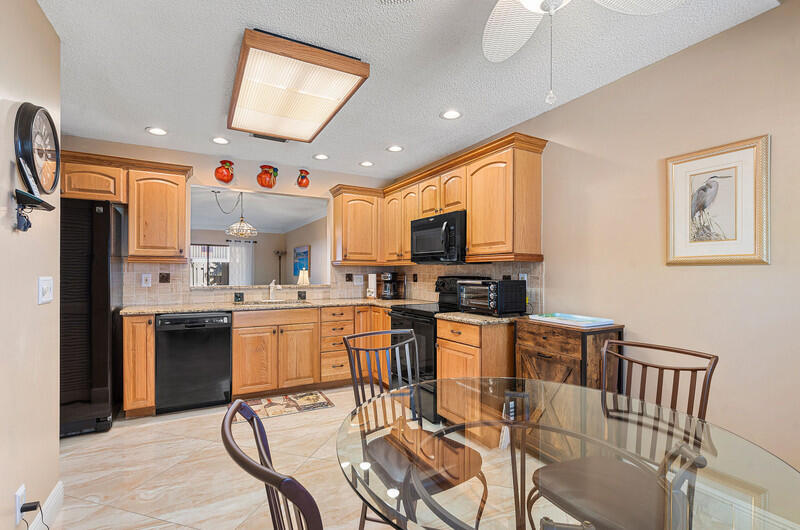 BEACH HAVEN TOWNHOMES CONDO - Residential