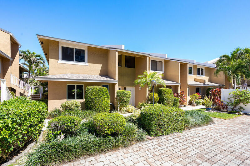 BEACH HAVEN TOWNHOMES CONDO - Residential