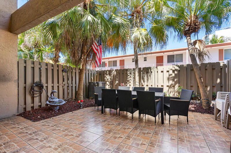 BEACH HAVEN TOWNHOMES CONDO - Residential