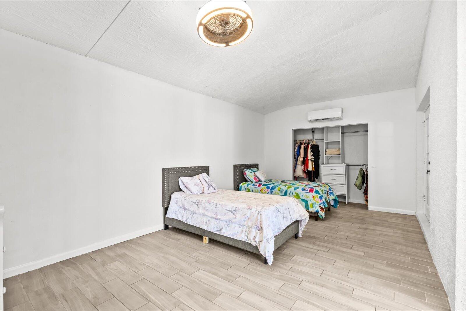 PORT ST LUCIE SECTION 21 - Residential