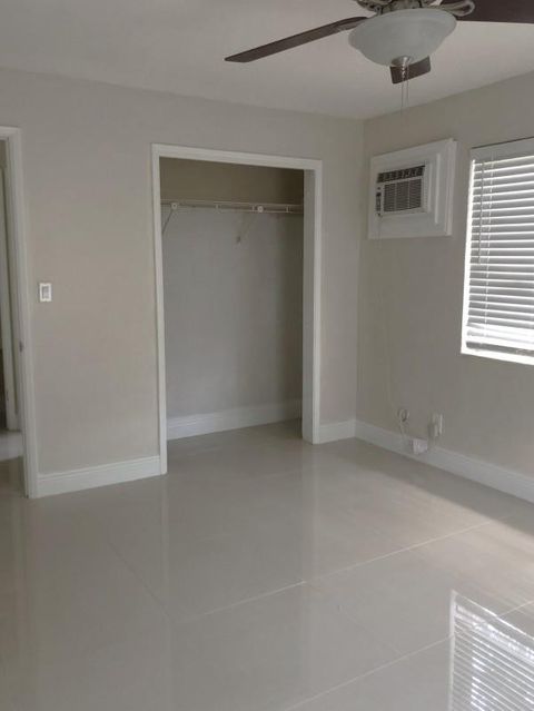 Duplex in Fort Lauderdale FL 813 Himmarshee St St 19.jpg