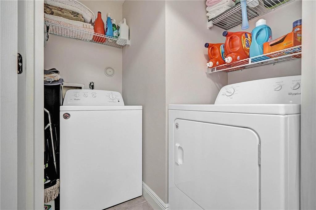 TIERRA VERDE - Residential