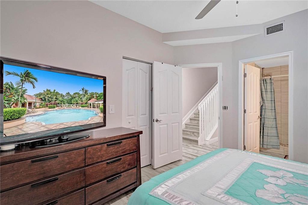 TIERRA VERDE - Residential