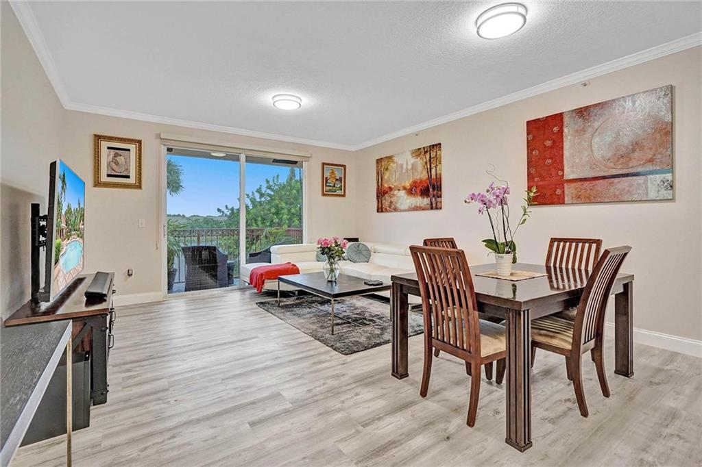 TIERRA VERDE - Residential