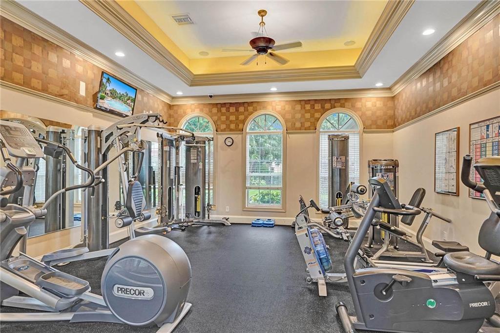 TIERRA VERDE - Residential