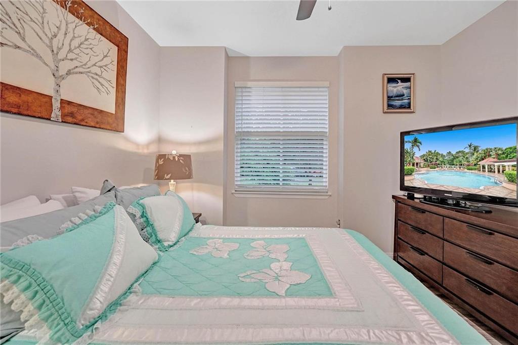 TIERRA VERDE - Residential