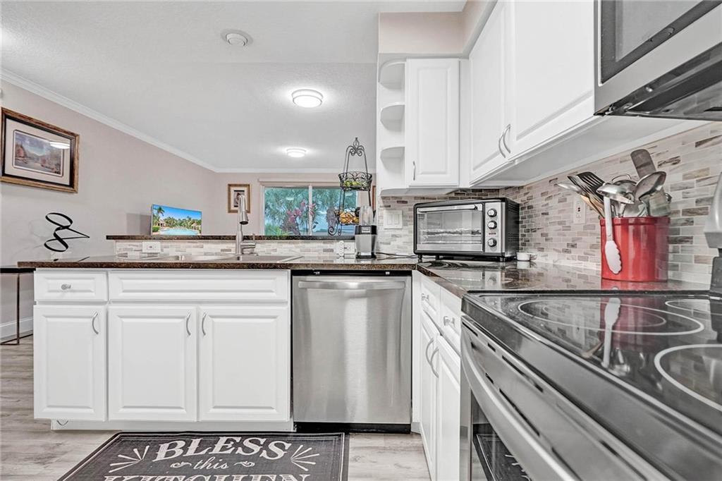 TIERRA VERDE - Residential