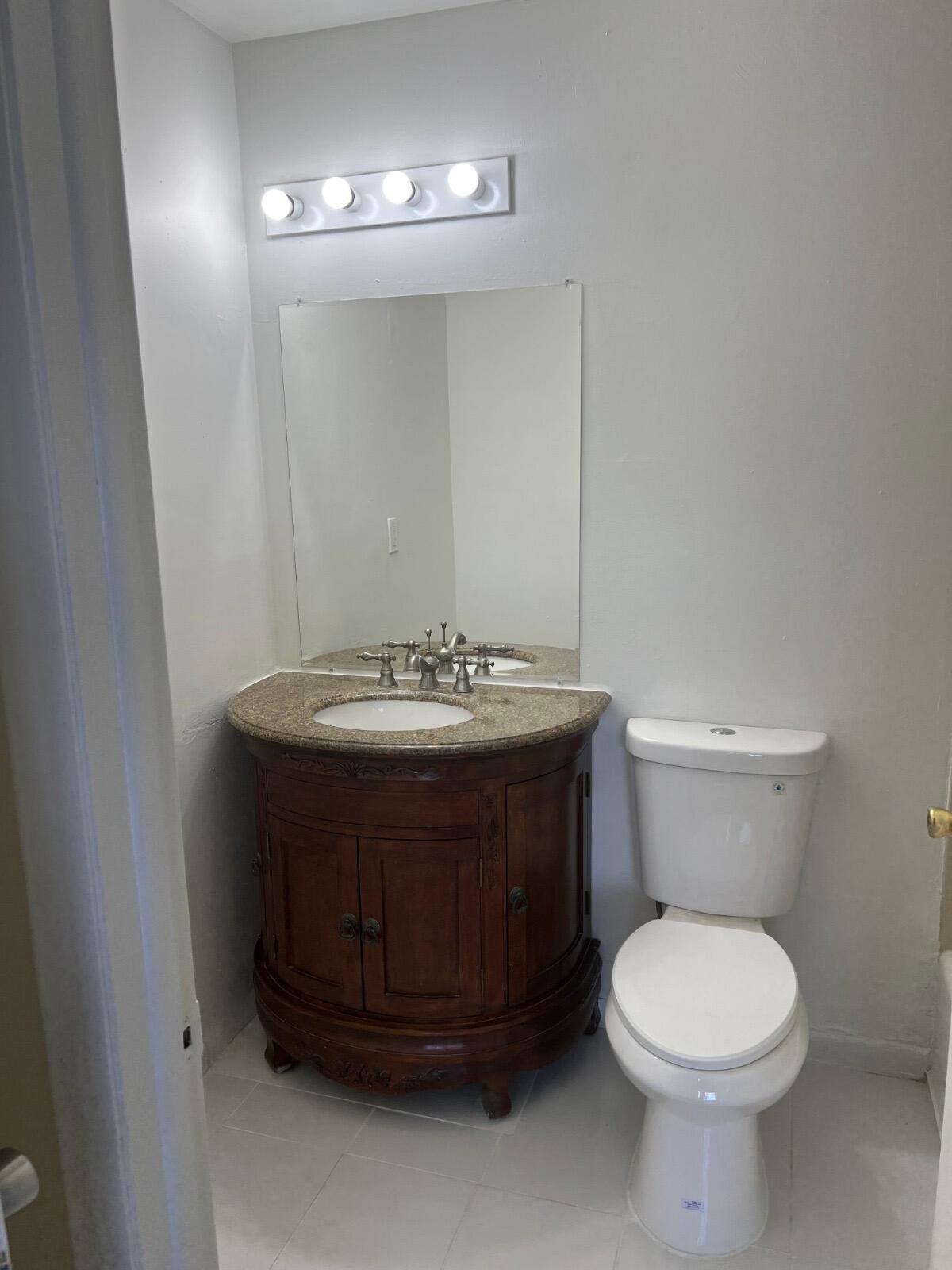 DEL PRADO GARDENS SEC 4 - Residential Lease