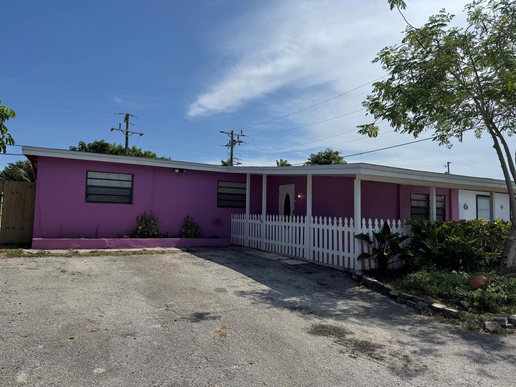 Photo of 5624 Purdy Lane, West Palm Beach, FL 33415 (MLS # R11105854)