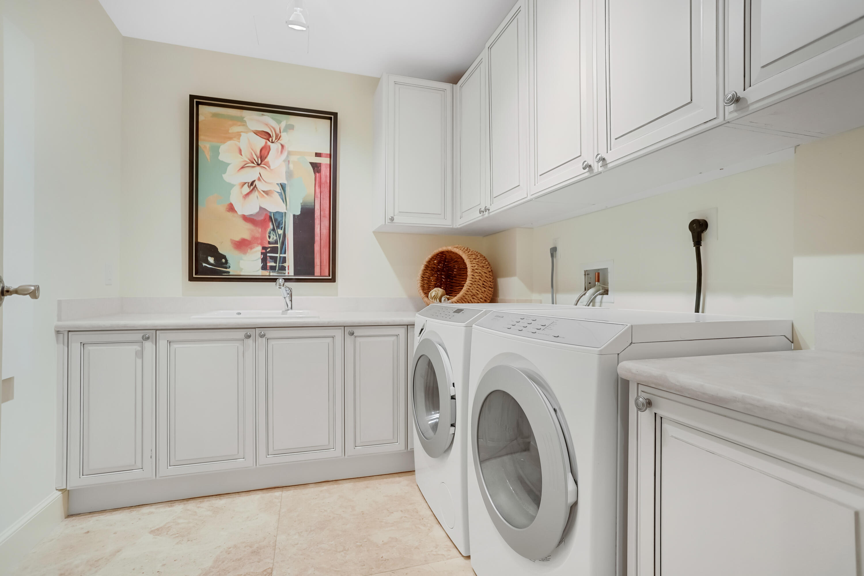 The Ritz-Carlton Residences - Residential