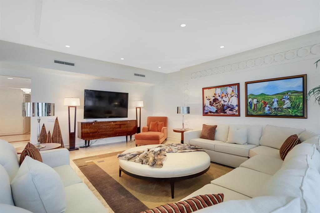 The Ritz-Carlton Residences - Residential