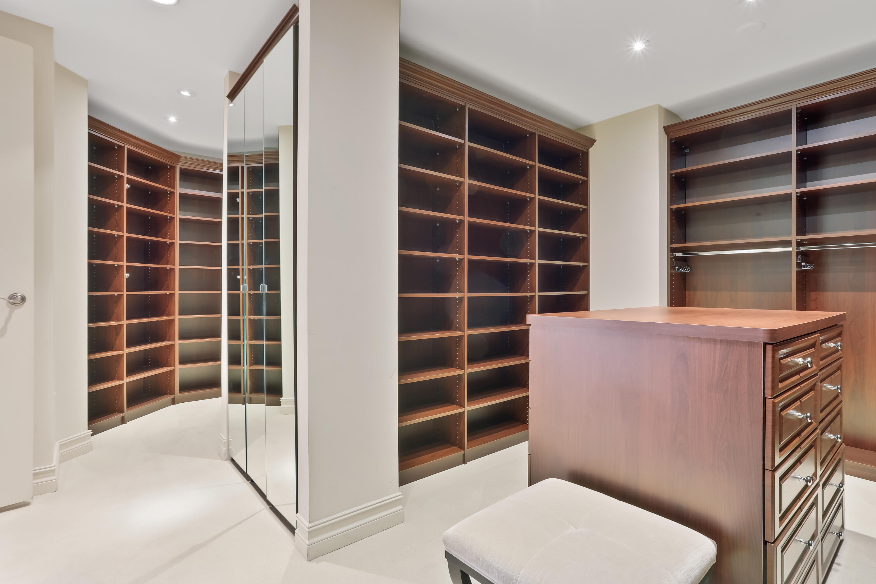 The Ritz-Carlton Residences - Residential