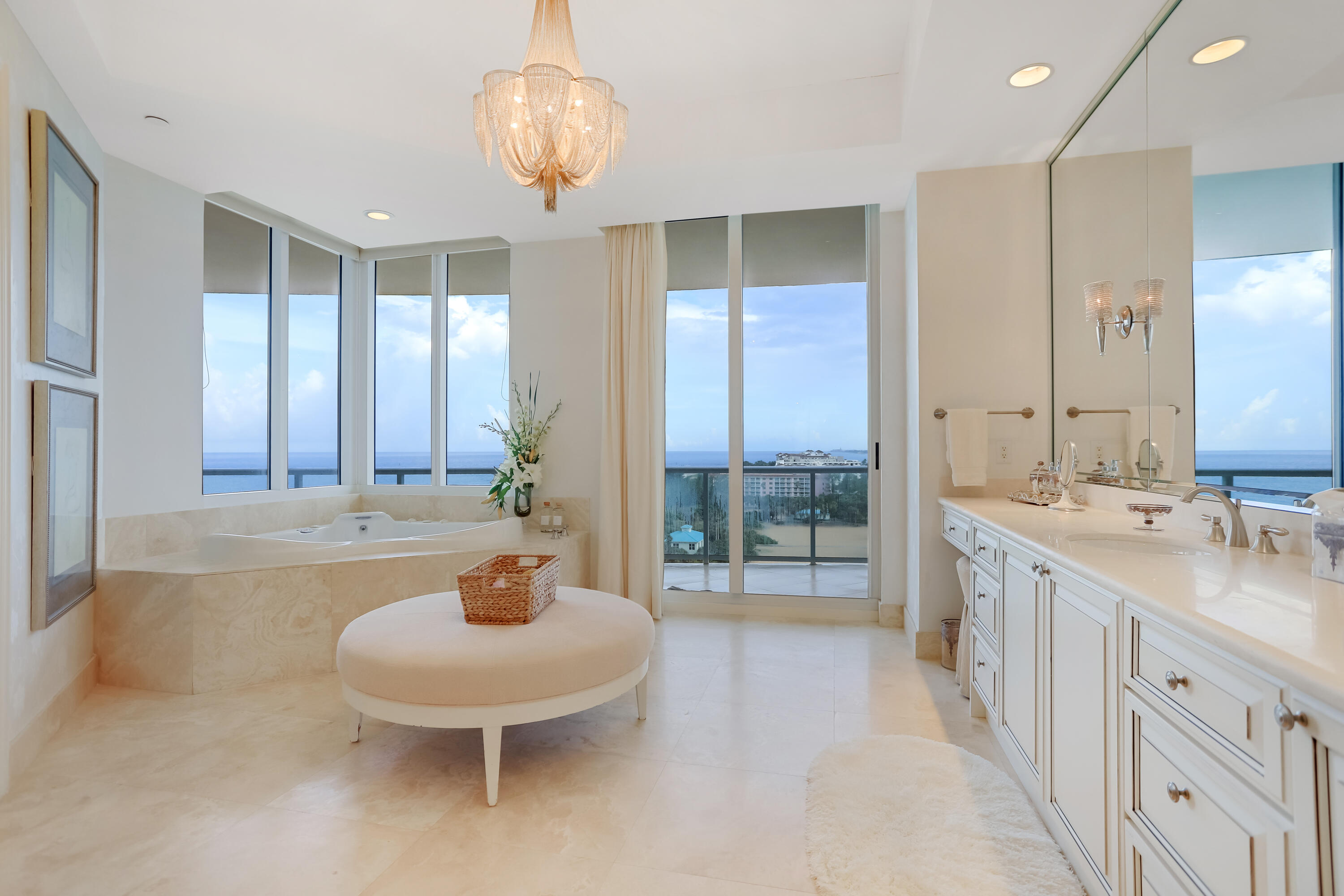 The Ritz-Carlton Residences - Residential