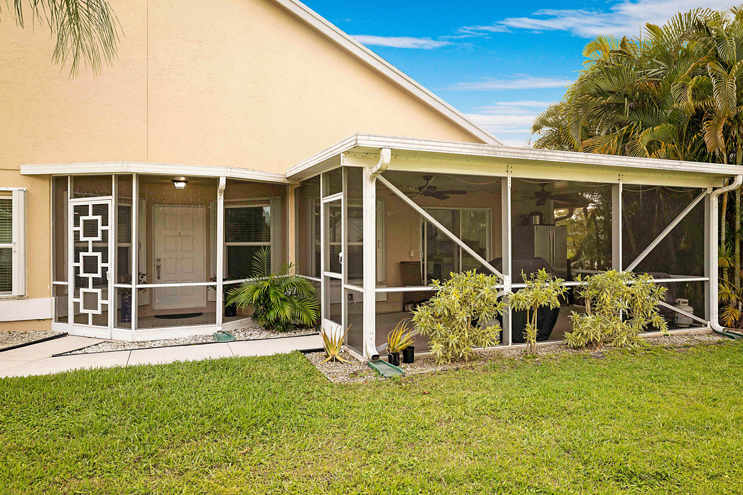PINE RIDGE AT DELRAY BEACH - Residential