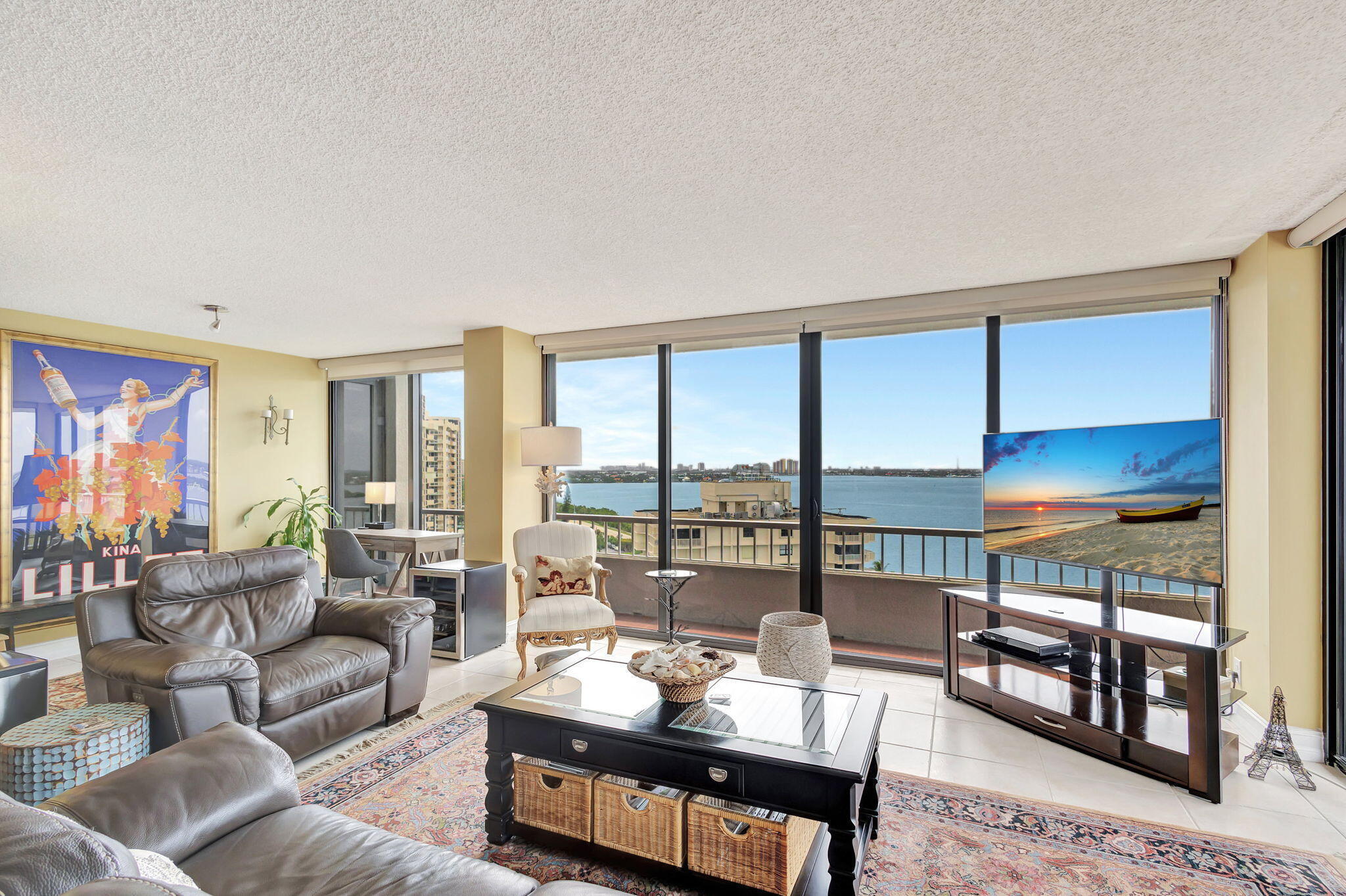 WATER GLADES CONDO - Residential Lease