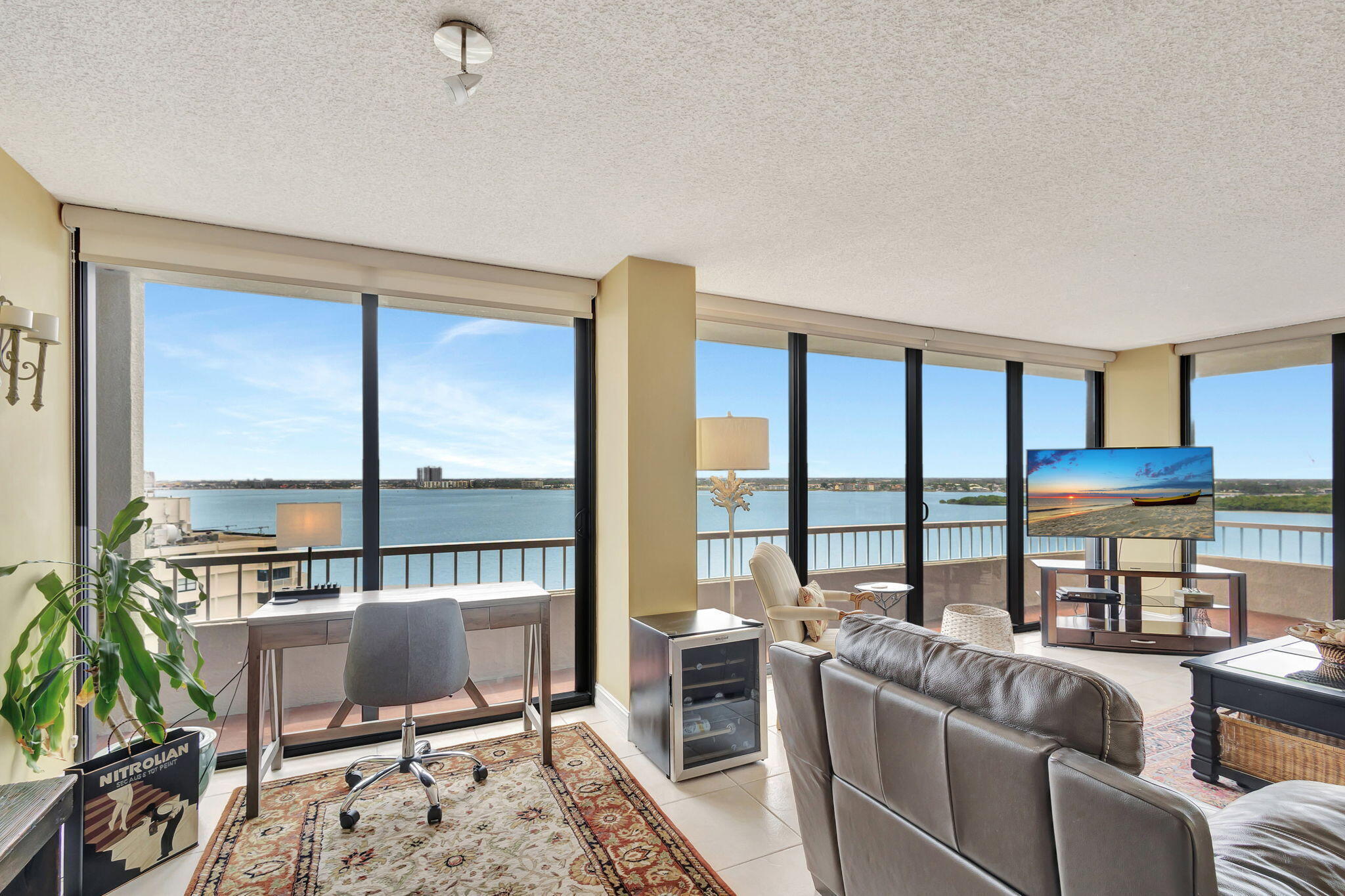 WATER GLADES CONDO - Residential Lease