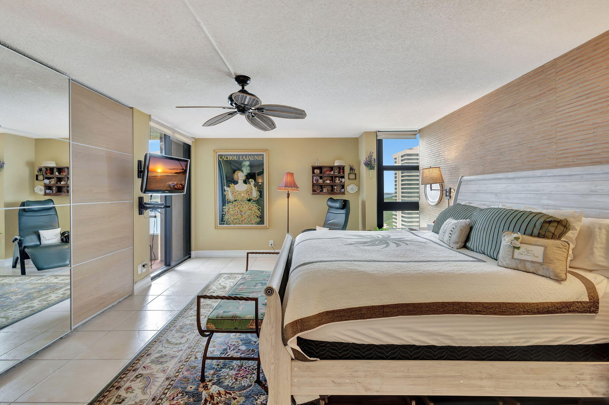 WATER GLADES CONDO - Residential Lease