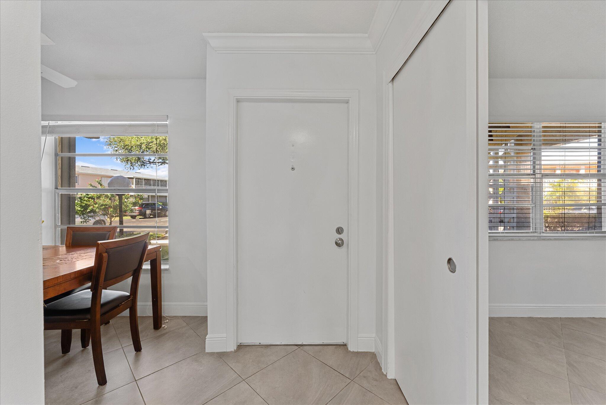 1560 NW 18th Avenue 101