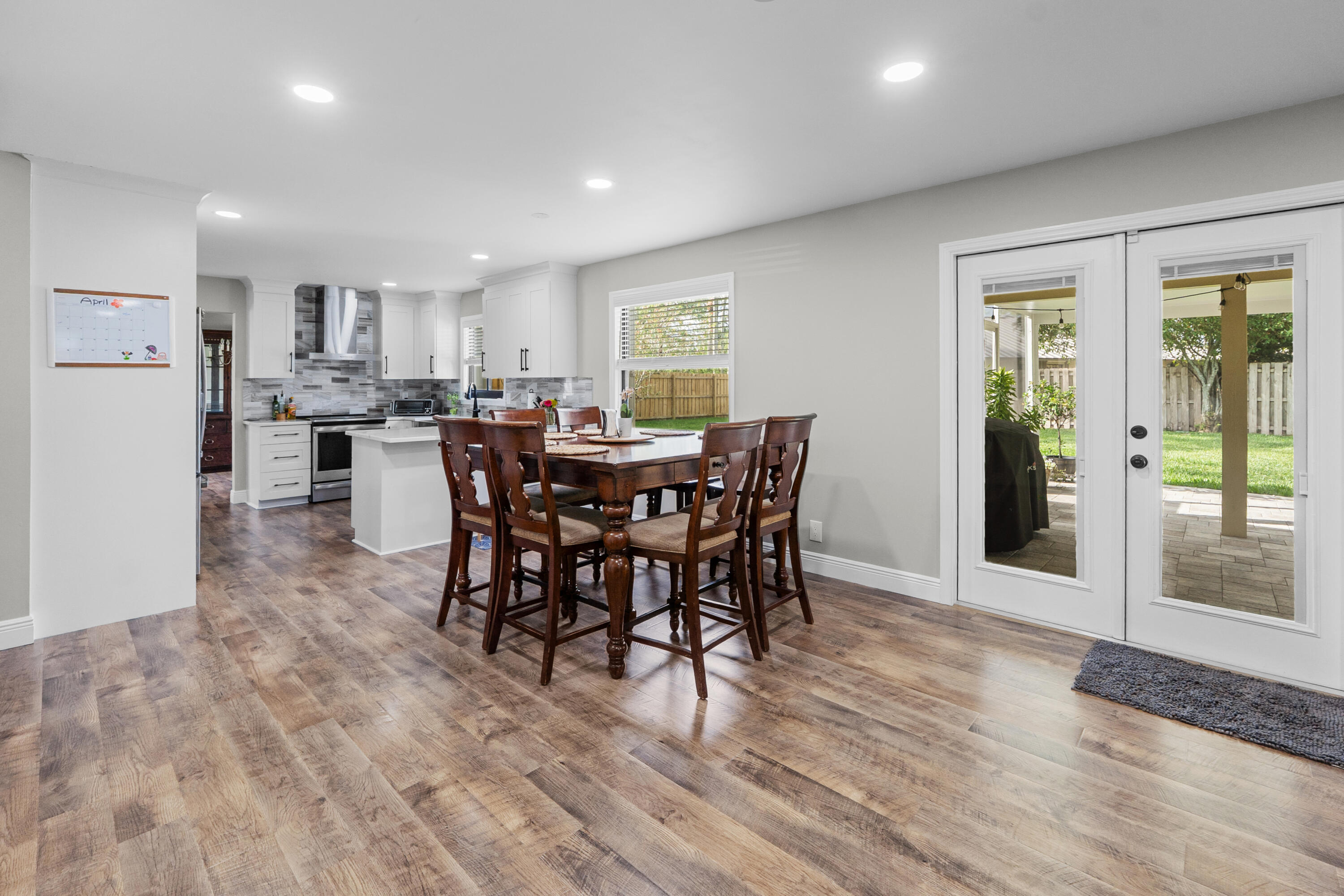 SUGAR POND MANOR OF WELLINGTON - Residential