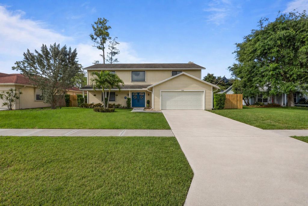 Photo of 14364 Larkspur Lane, Wellington, FL 33414 (MLS # B26014199)