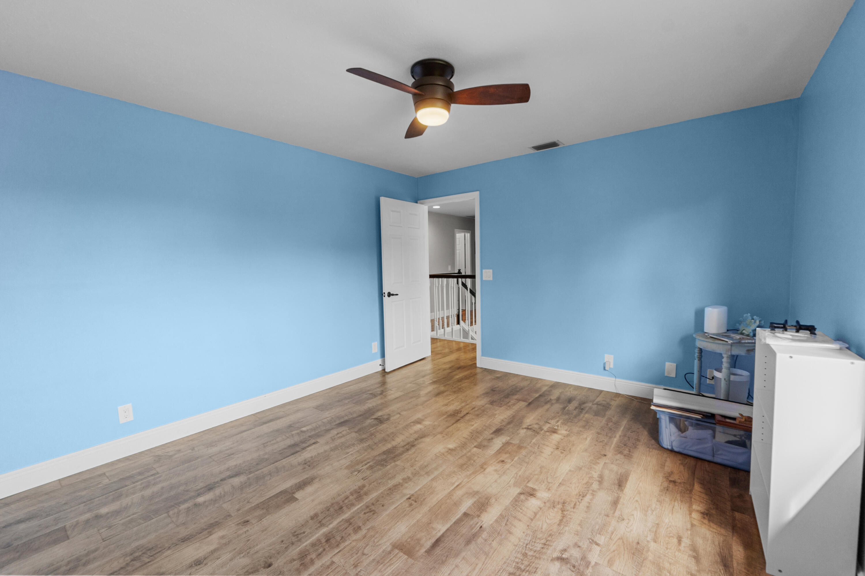 SUGAR POND MANOR OF WELLINGTON - Residential