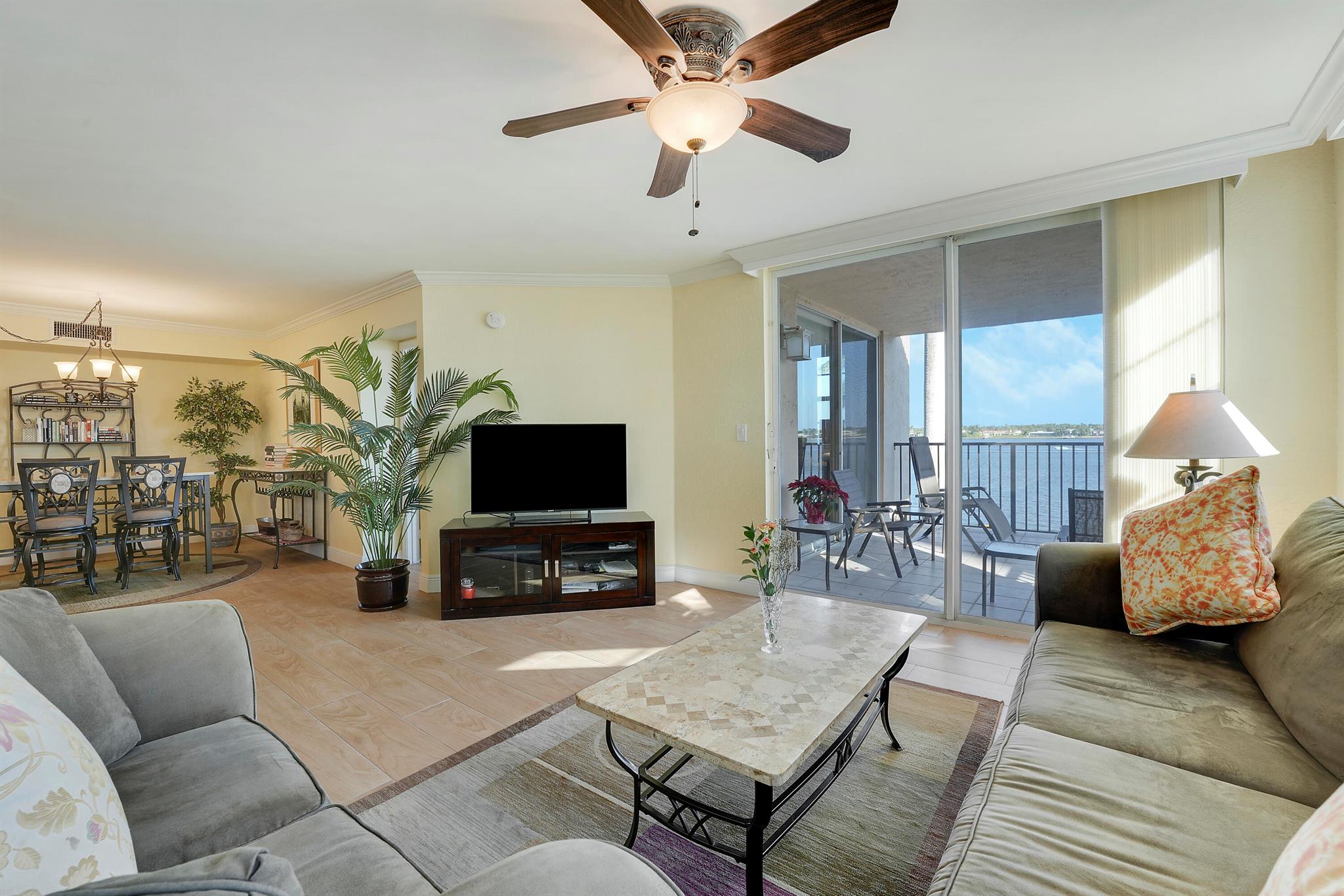 FLAGLER POINTE CONDOMINIU - Residential