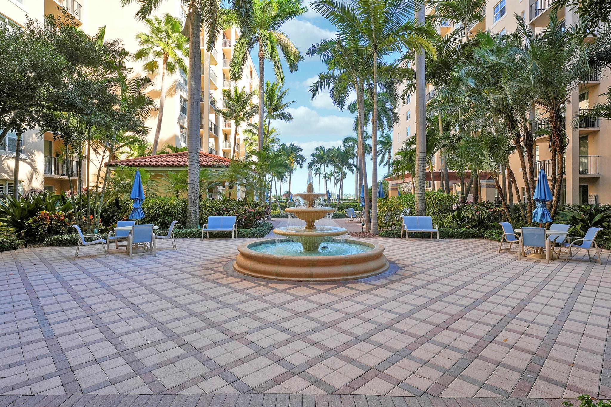 FLAGLER POINTE CONDOMINIU - Residential