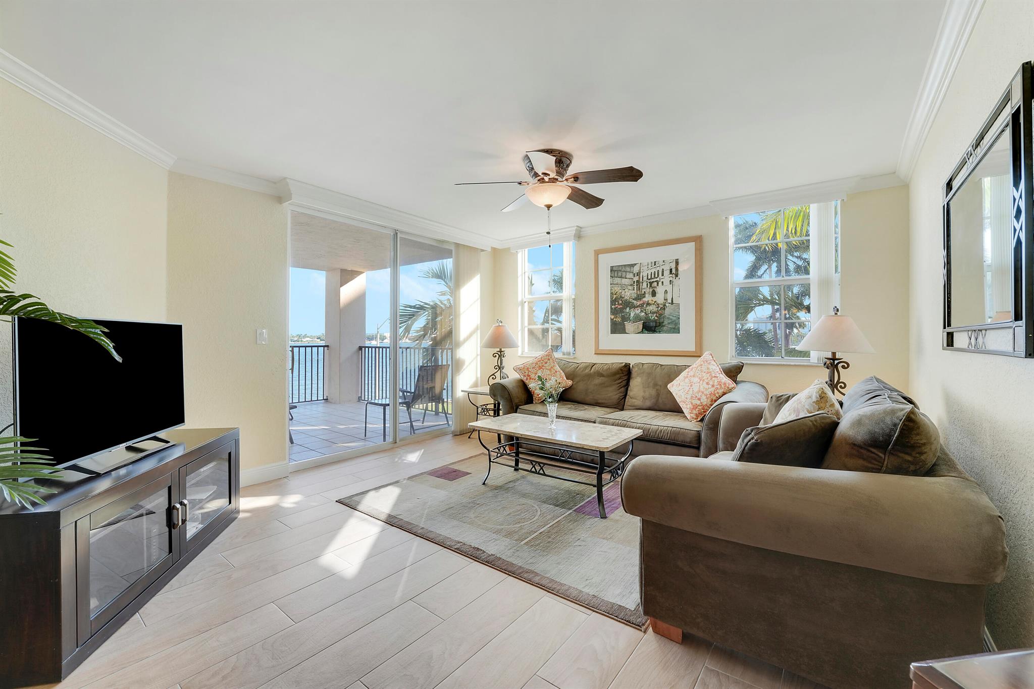 FLAGLER POINTE CONDOMINIU - Residential