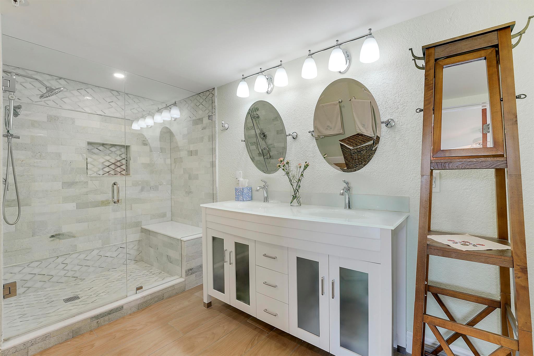 FLAGLER POINTE CONDOMINIU - Residential