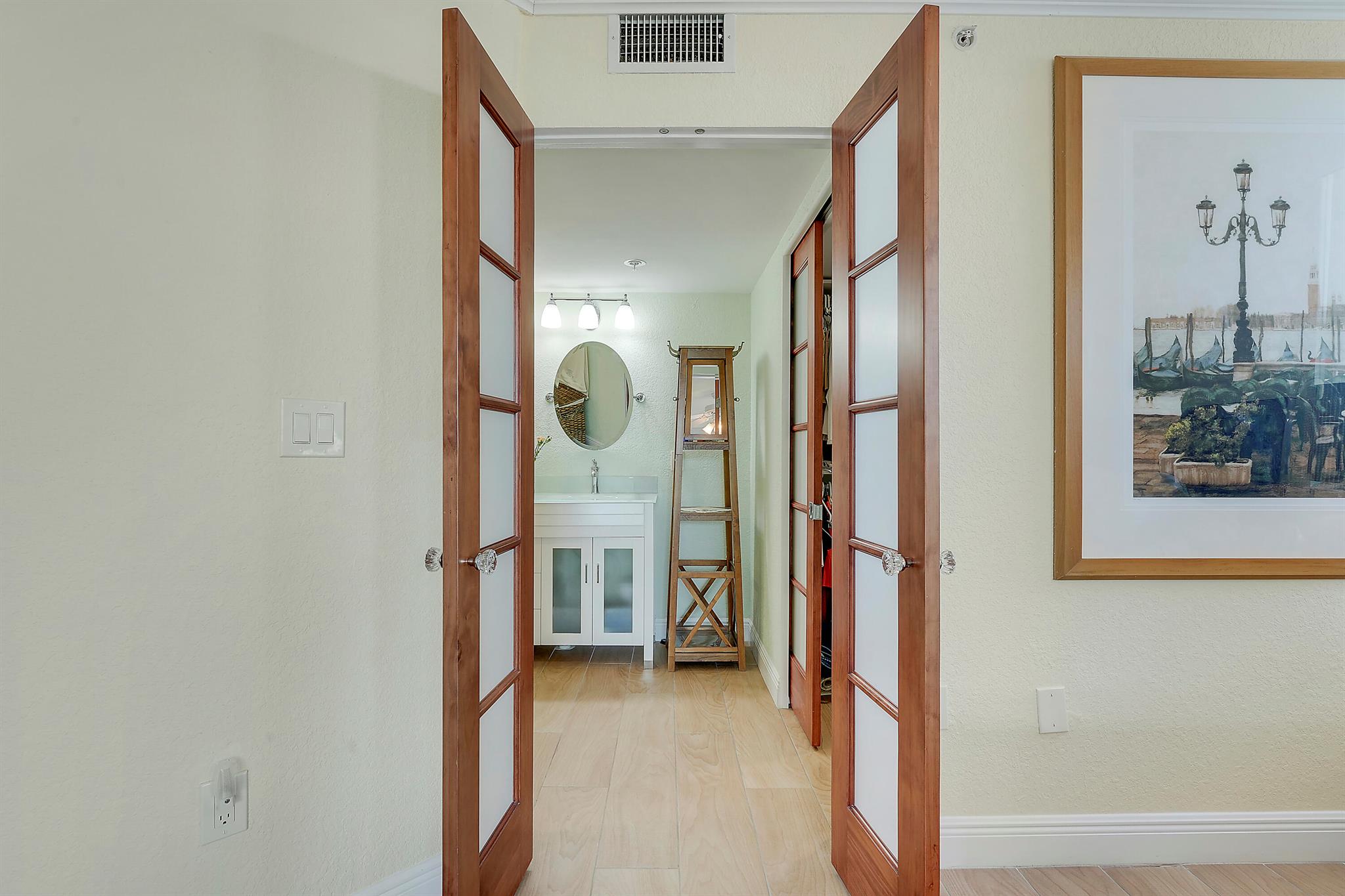 FLAGLER POINTE CONDOMINIU - Residential