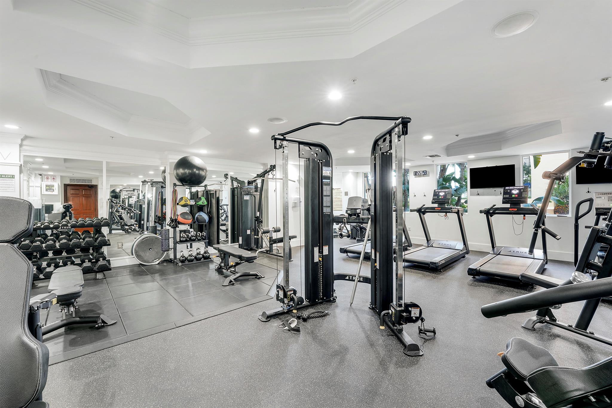 FLAGLER POINTE CONDOMINIU - Residential