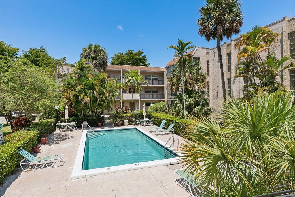 Photo of 485 N Pine Island Road #105A, Plantation, FL 33324 (MLS # B26080353)