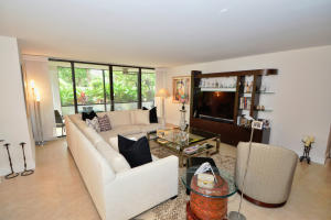 Laurel Oaks - Residential