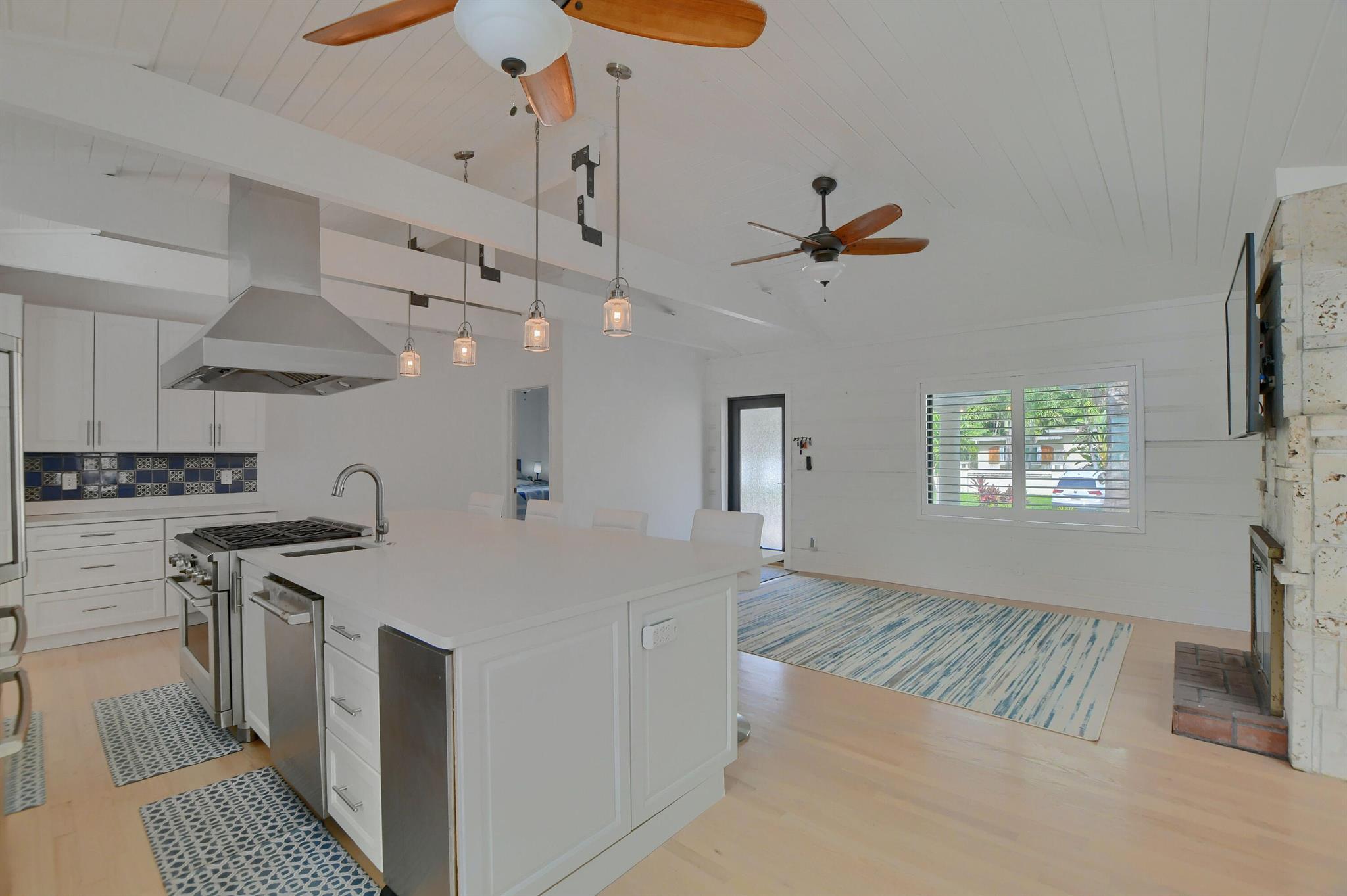 BOCA RATON RIVIERA UNIT A - Residential