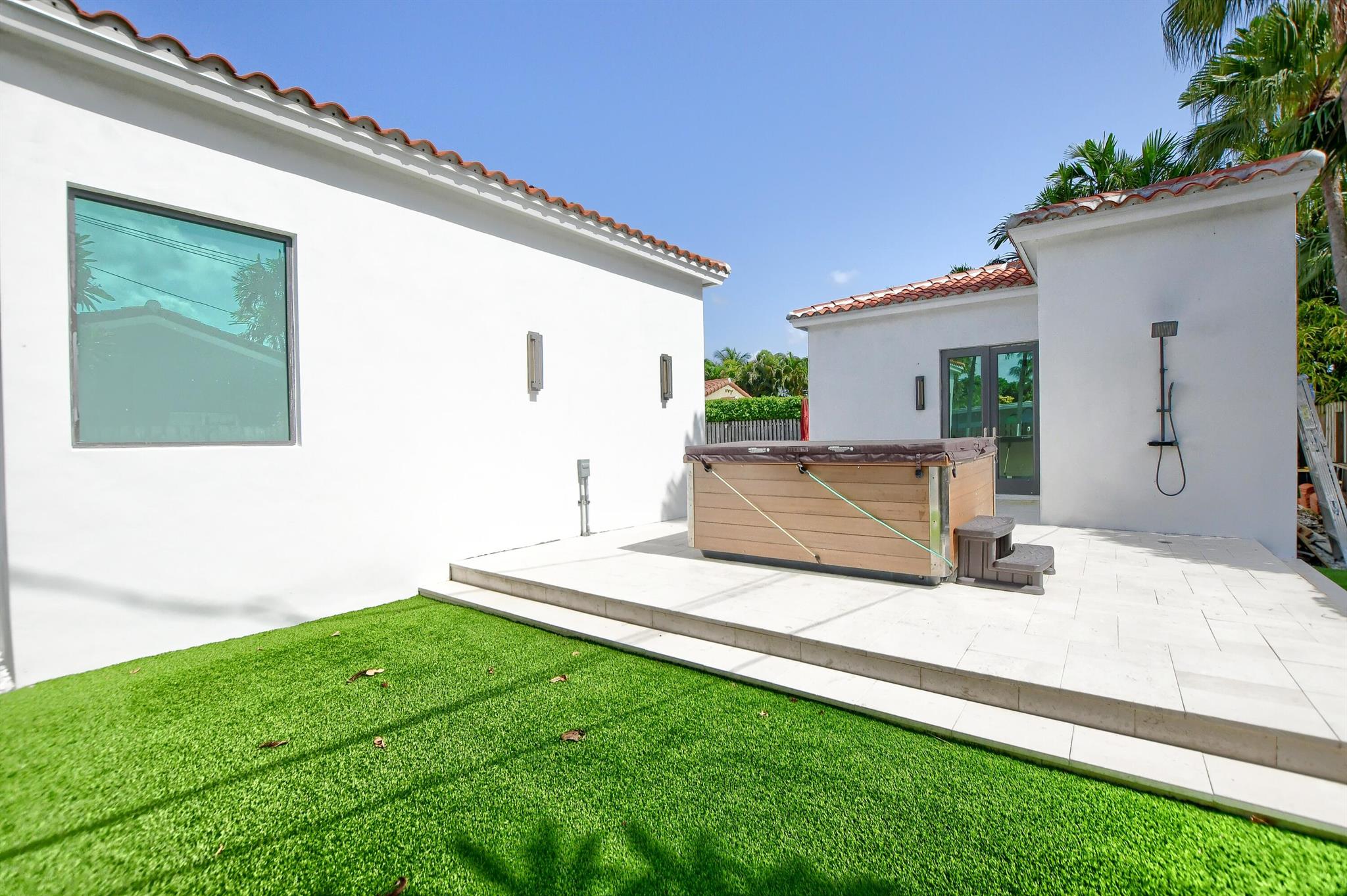 BOCA RATON RIVIERA UNIT A - Residential