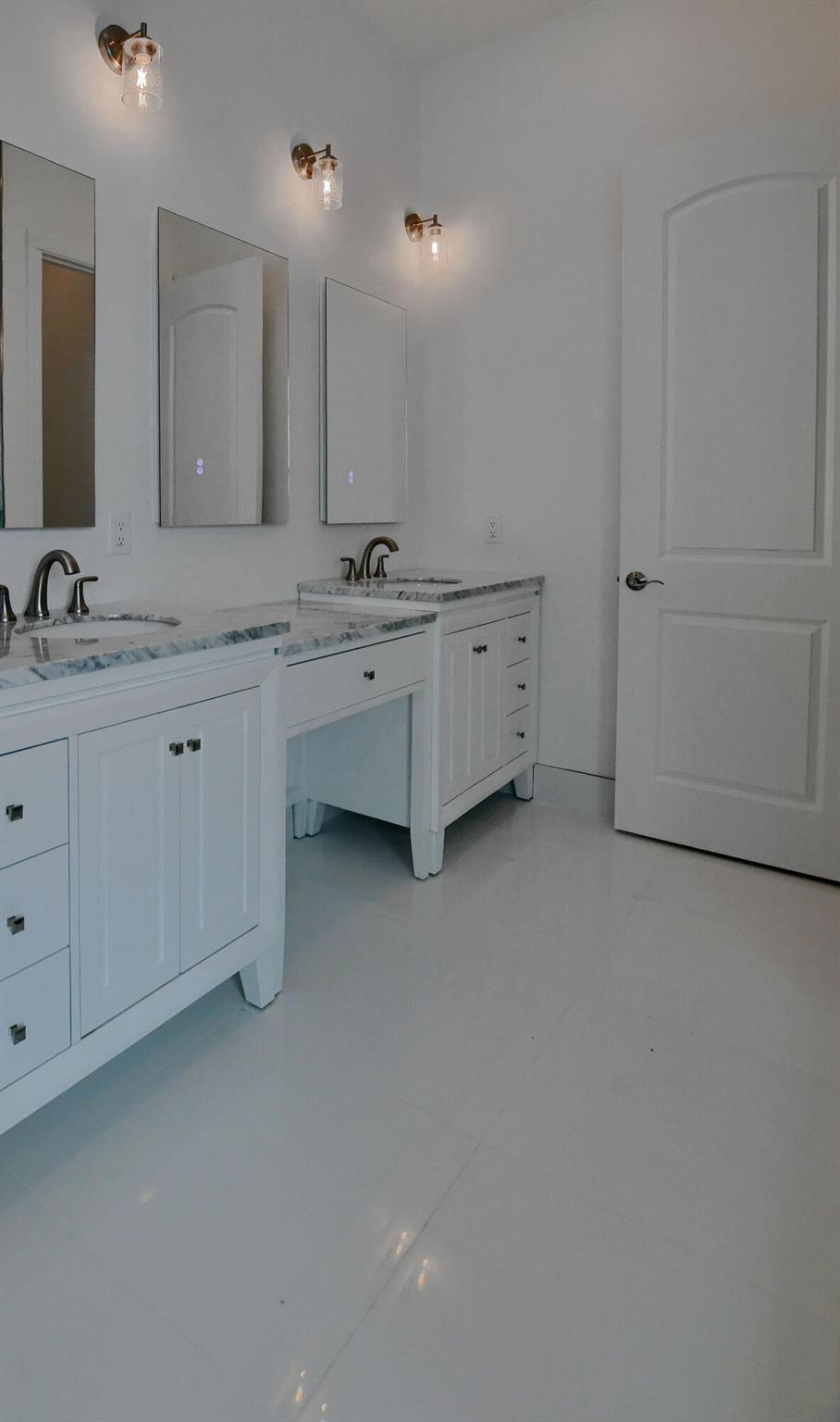 BOCA RATON RIVIERA UNIT A - Residential