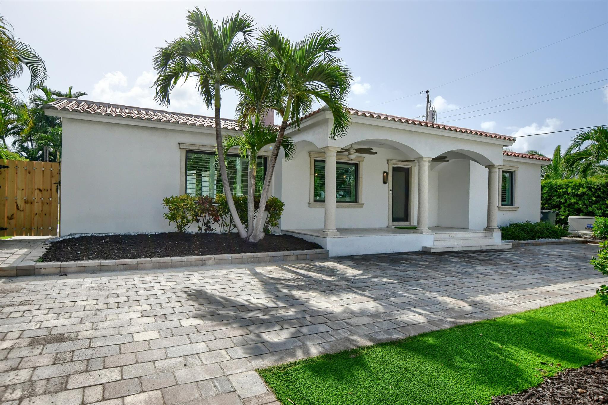 BOCA RATON RIVIERA UNIT A - Residential