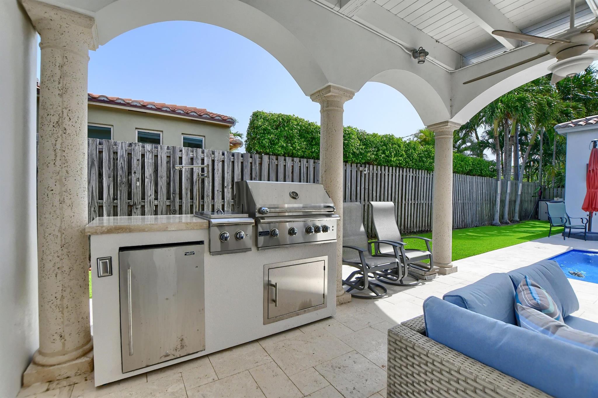 BOCA RATON RIVIERA UNIT A - Residential