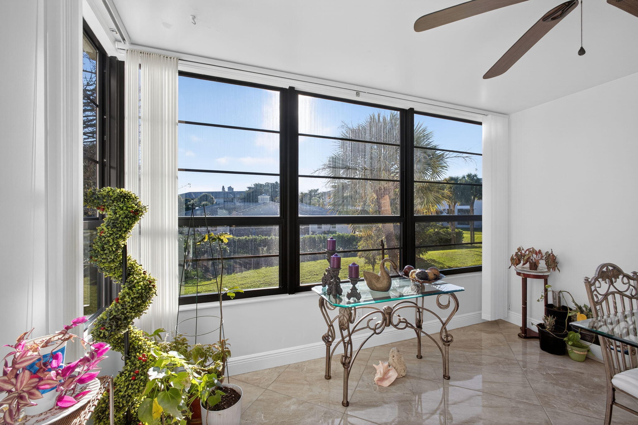 WHITEHALL CONDO OF THE LANDS OF THE PRESIDENT - Residential