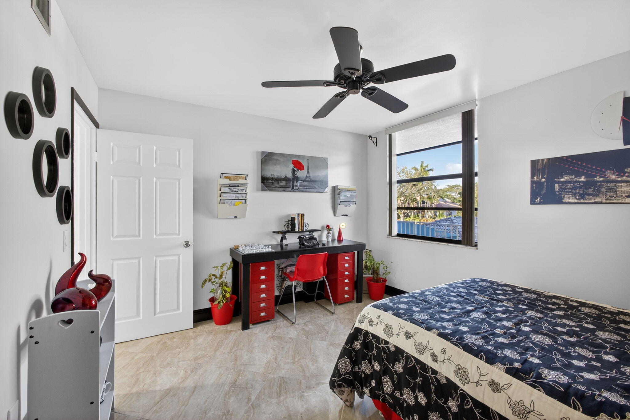 WHITEHALL CONDO OF THE LANDS OF THE PRESIDENT - Residential