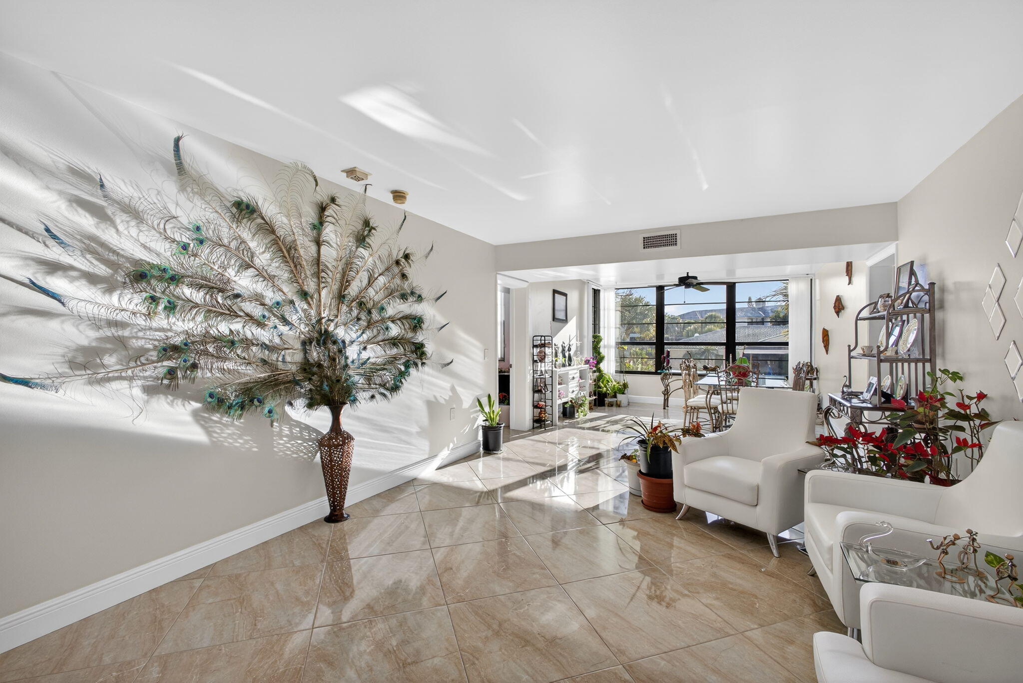 WHITEHALL CONDO OF THE LANDS OF THE PRESIDENT - Residential