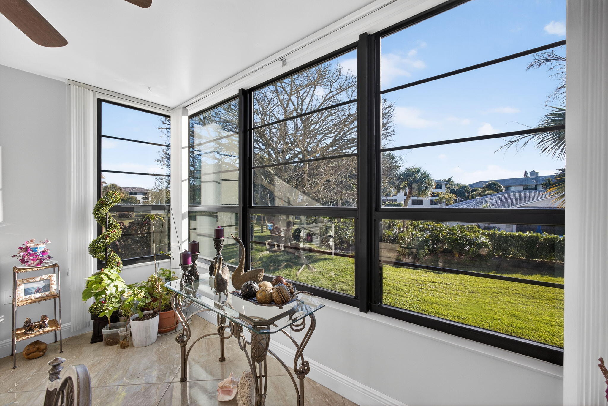 WHITEHALL CONDO OF THE LANDS OF THE PRESIDENT - Residential