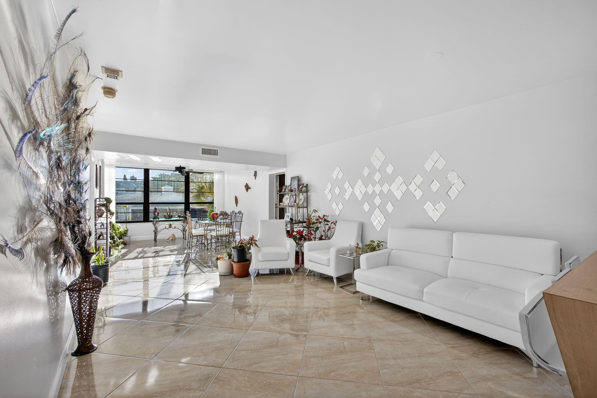 WHITEHALL CONDO OF THE LANDS OF THE PRESIDENT - Residential